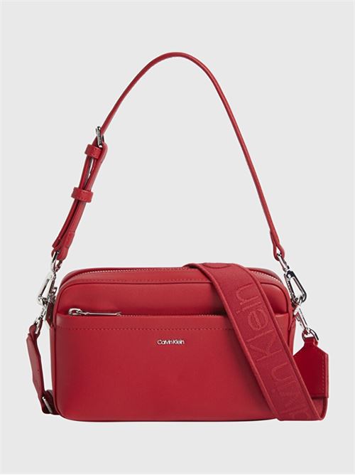 CK MUST CONVERTIBLE CAMERA BAG CALVIN KLEIN | K60K612901/XCI